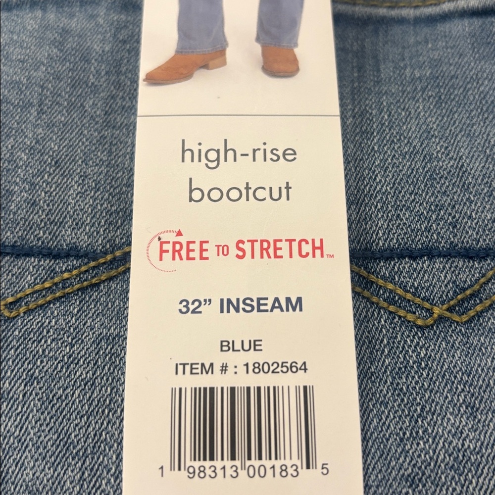 NWOT Wrangler Women’s High Rise Boot Cut Jeans. Size 4 / 27 - Picture 4 of 4